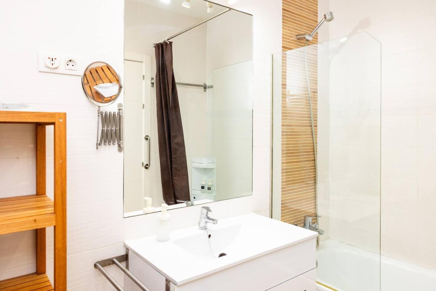 Modern And Spacious-2Bedrooms 1Bathroom-Malasana Madri Exterior foto